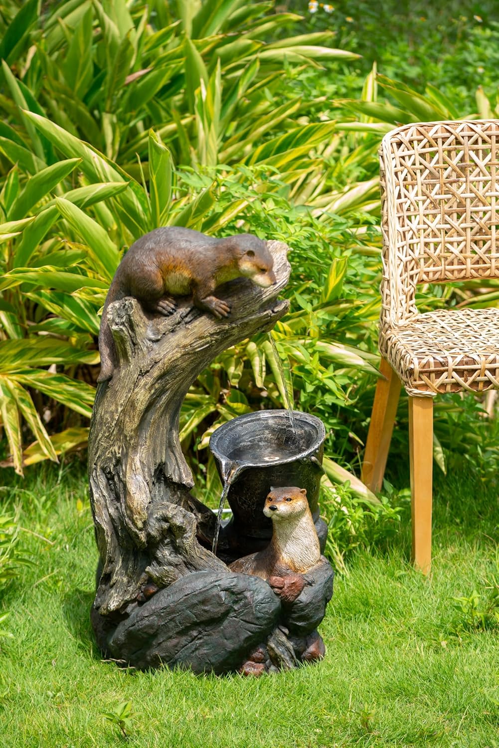 Charming Decorative Water Fountain with Otter Design and Pump