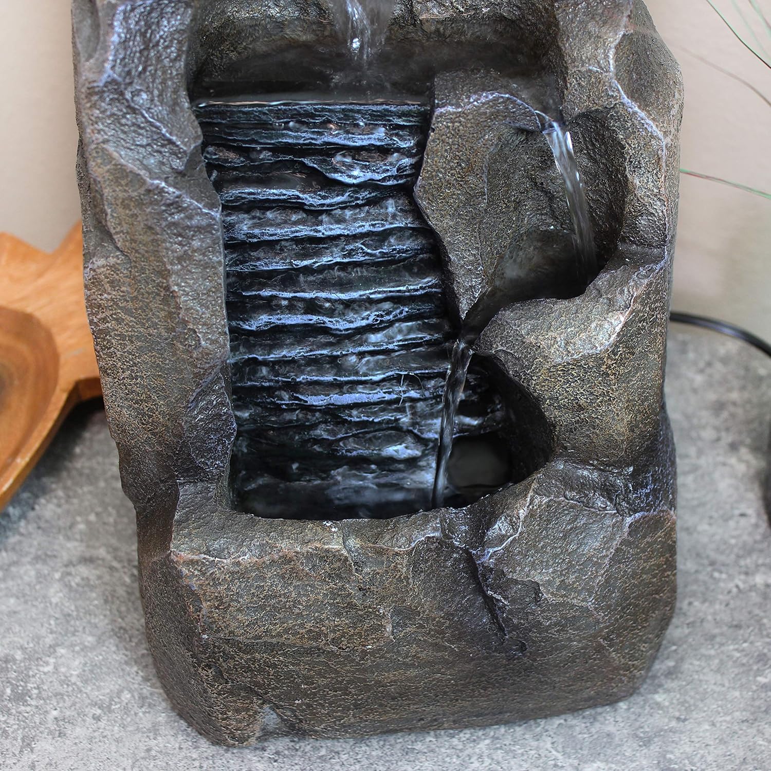 Sunnydaze Stony Rock 11-Inch Indoor Tabletop Fountain 1